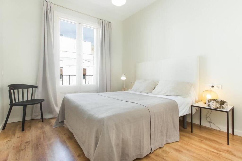 4Bedroom Apart With Balcony In Las Ramblas 3-2 Barcellona Esterno foto